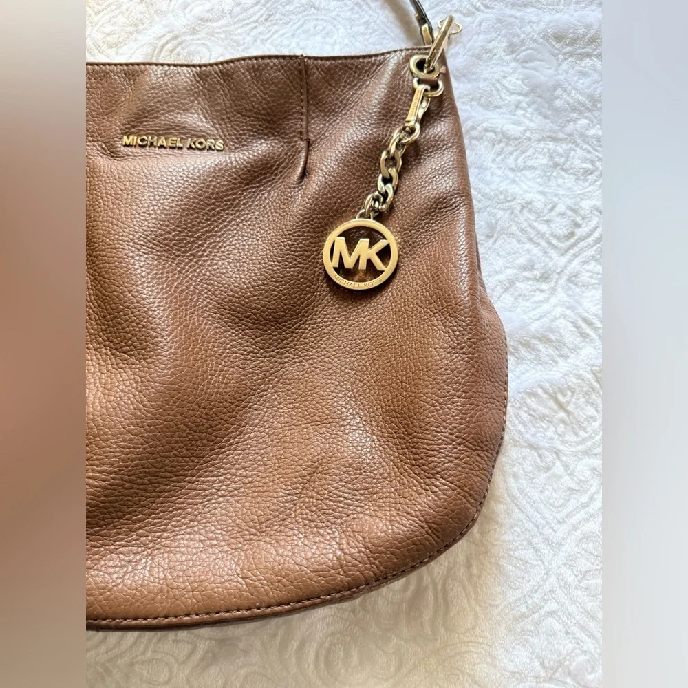 Michael Kors Brown Leather Hobo Bag Shoulder Purse Gold Tone Logo